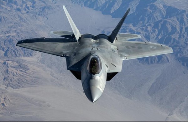 银铺子配资 美媒评选近三十年最严重战略失误！一张出口禁令，瓦解美空军未来